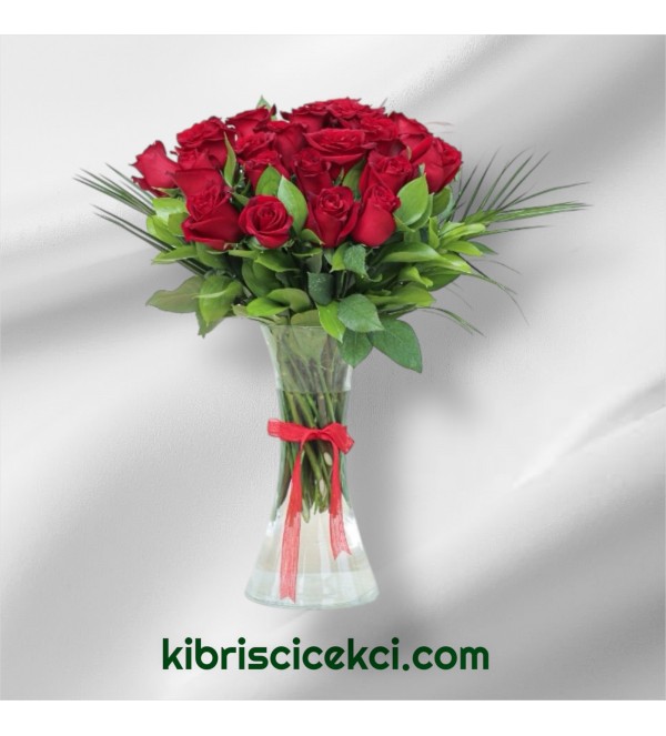 Vazoda 29 Kırmızı Gül Vazoda 29 Kırmızı Gül